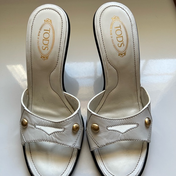 Tod's White Mules with Gold Details - Picture 3 of 9